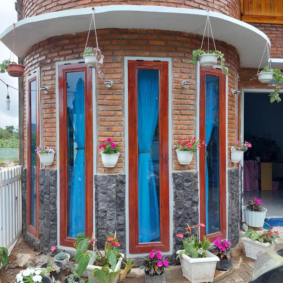 Sapo Rumbia Berastagi Exterior photo